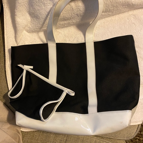 Oversized Large tote with Case - Picture 9 of 10